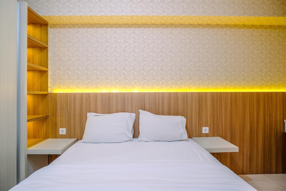 well designed 2br apartment at springlake summarecon bekasi