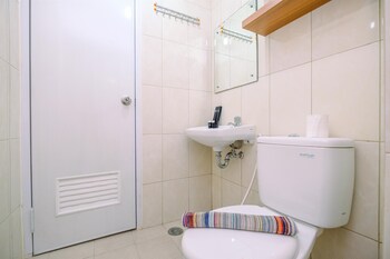 well designed 2br apartment at springlake summarecon bekasi