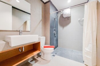 elegant and spacious 2br at paddington heights apartment