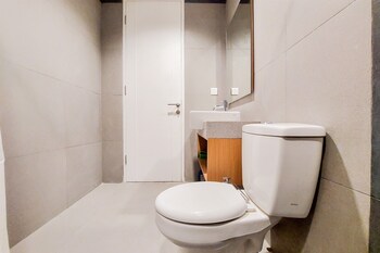 elegant and spacious 2br at paddington heights apartment