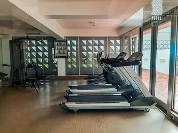 elegant and spacious 2br at paddington heights apartment