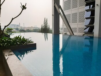 elegant and spacious 2br at paddington heights apartment