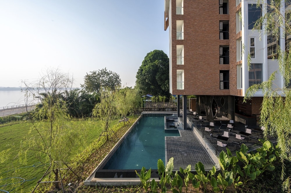 vela dhi nakhon phanom