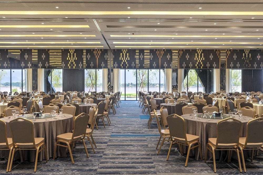 vela dhi nakhon phanom