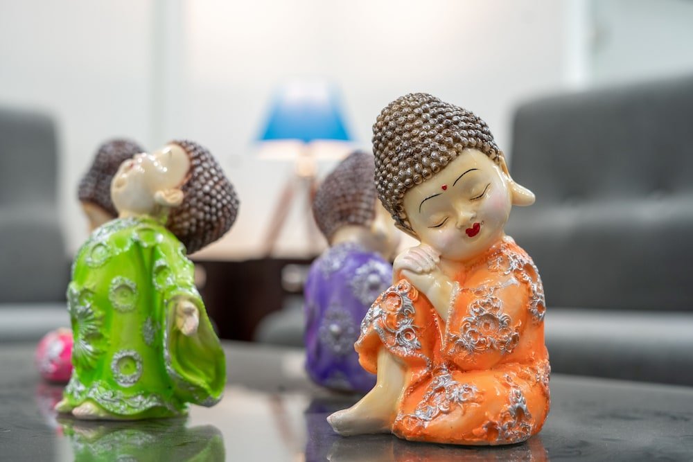 the lodgers luxury hotel near golf course road gurgaon