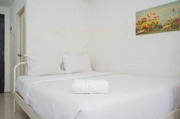 comfort and cozy stay studio room at baileys apartment