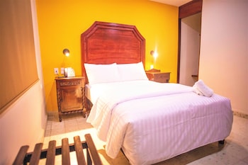 hotel real toledo by kavia