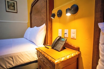 hotel real toledo by kavia