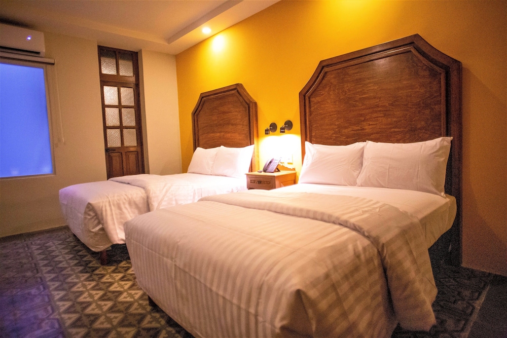 hotel real toledo by kavia