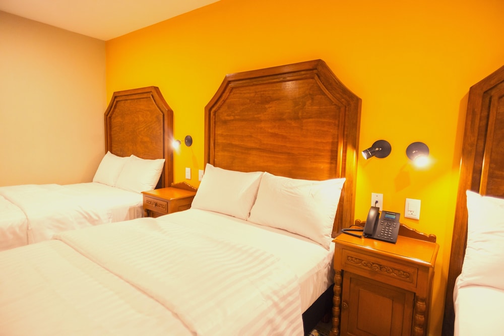 hotel real toledo by kavia