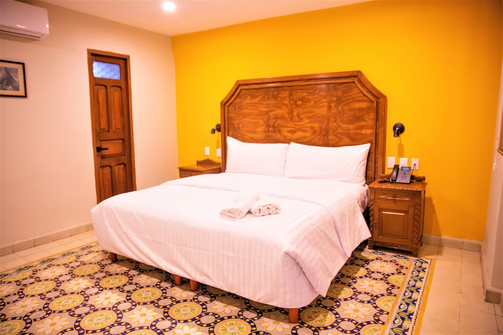 hotel real toledo by kavia