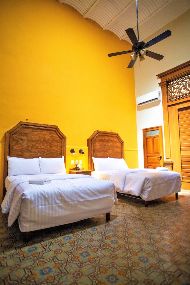 hotel real toledo by kavia