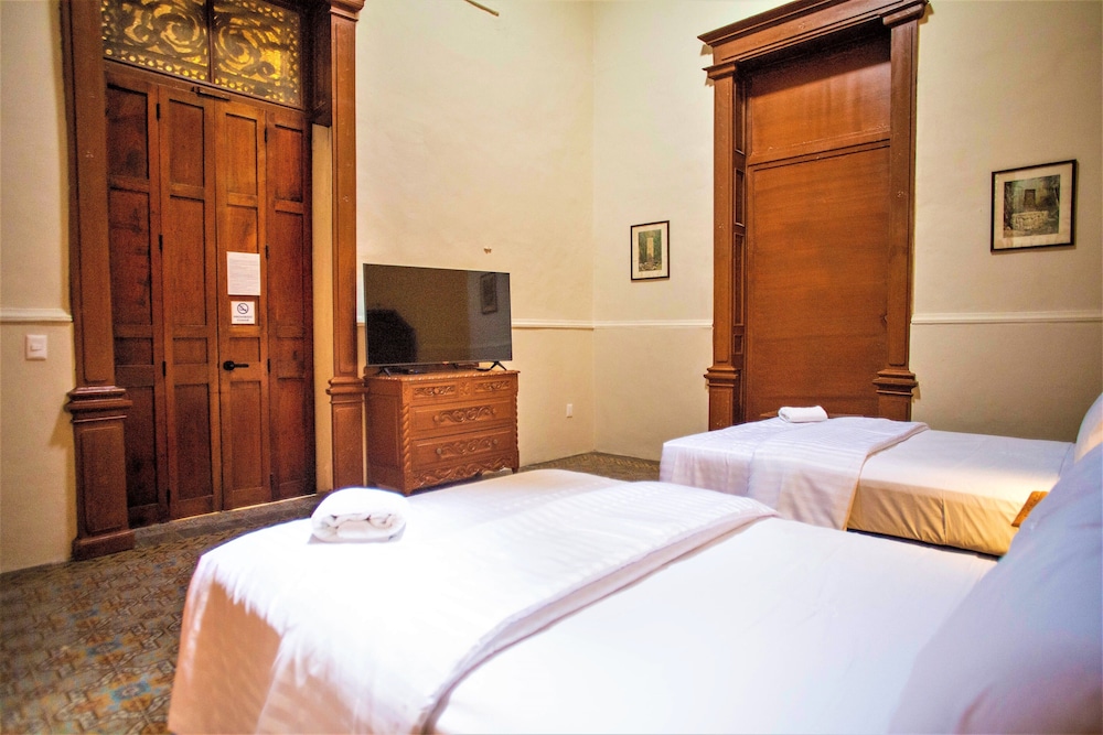 hotel real toledo by kavia