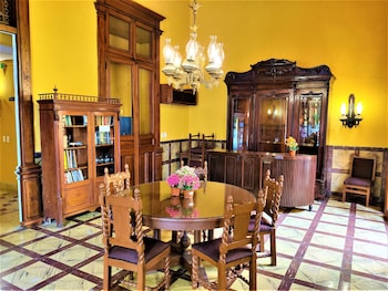 hotel real toledo by kavia