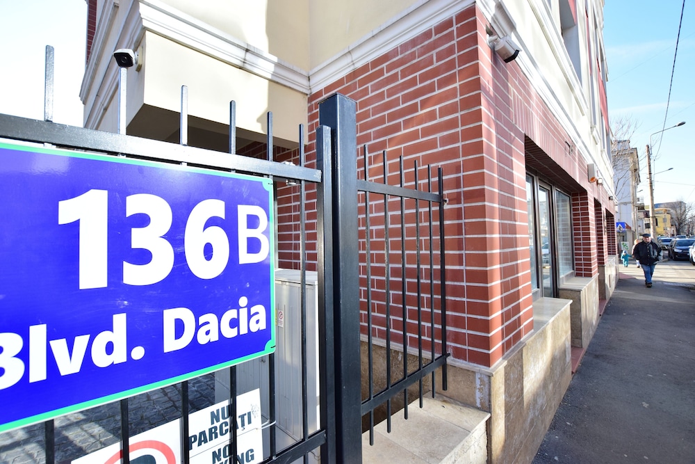 dacia residence apartments