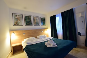 dacia residence apartments