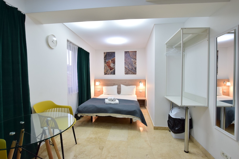 dacia residence apartments