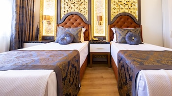 can adalya palace hotel