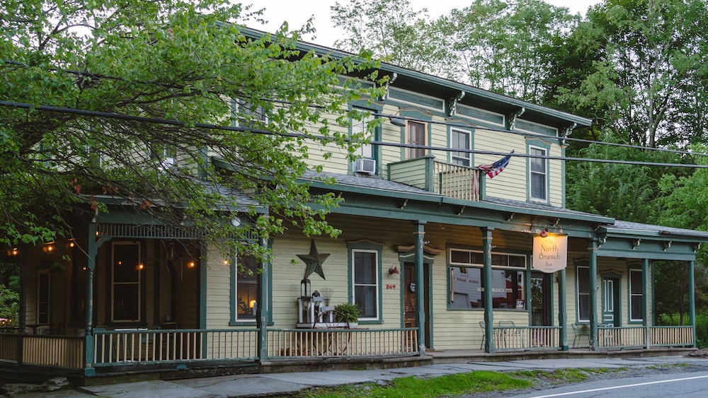 the north branch inn