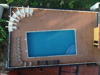 Cliff Heaven,,3 star