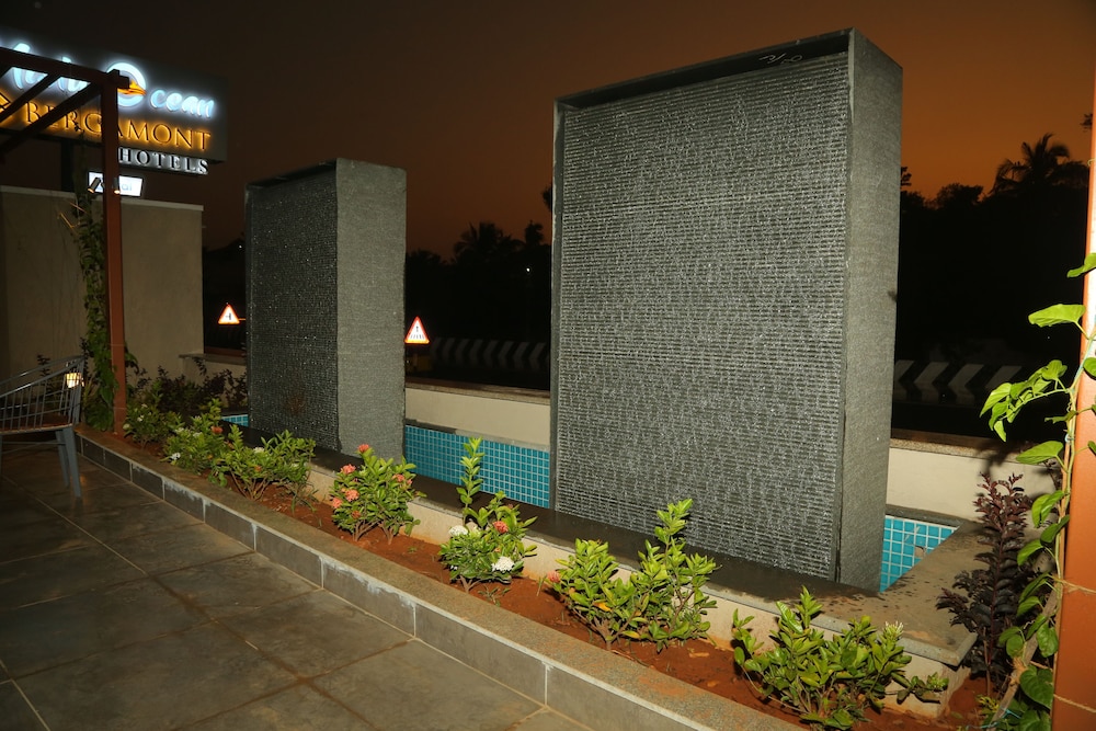 misty ocean bergamont hotels