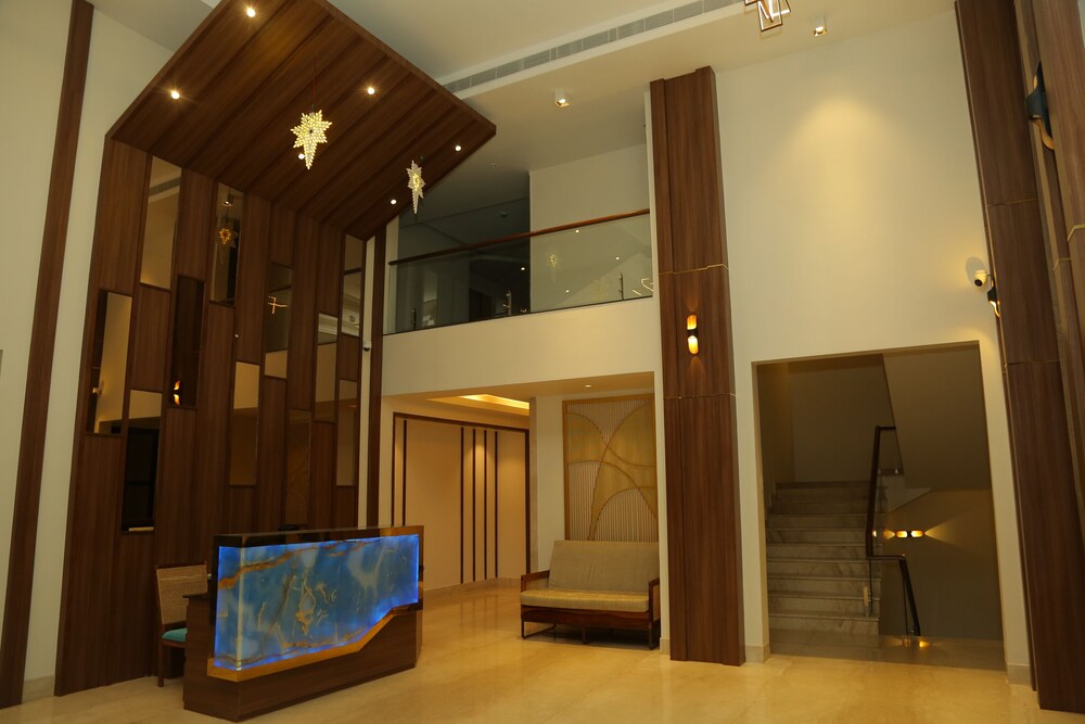 misty ocean bergamont hotels