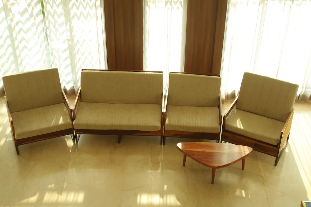 misty ocean bergamont hotels