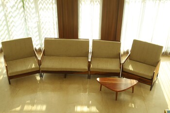 misty ocean bergamont hotels