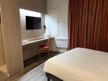 hotel agena lille aeroport lesquin