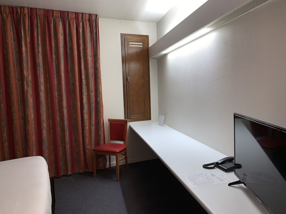 hotel agena lille aeroport lesquin