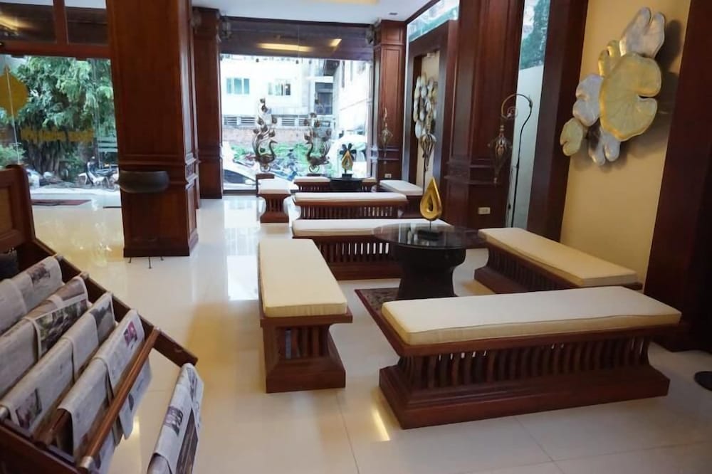 manorom classy hotel