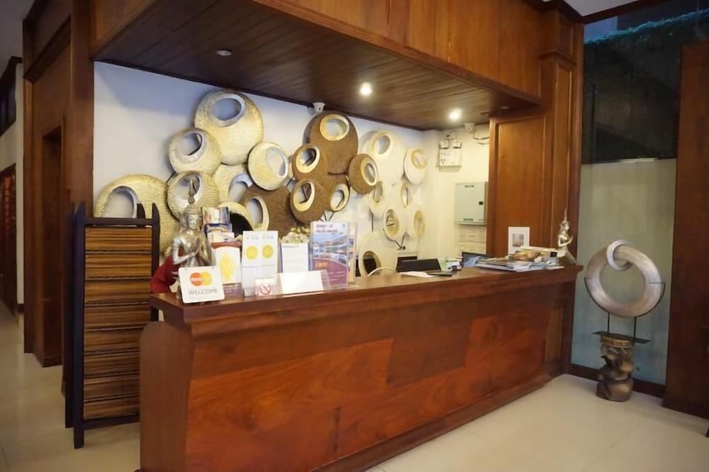 manorom classy hotel