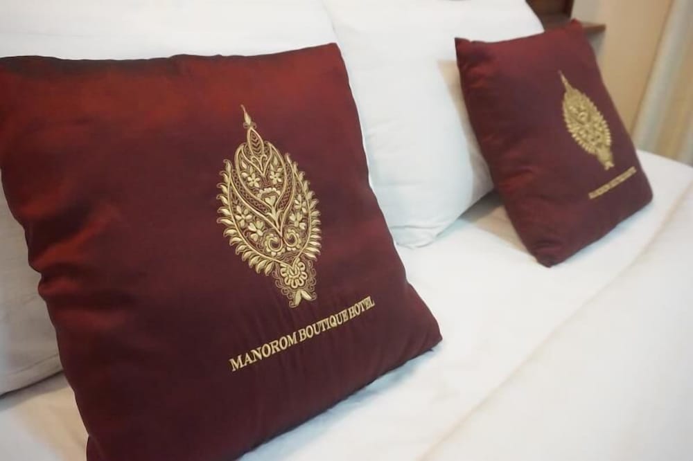 manorom classy hotel