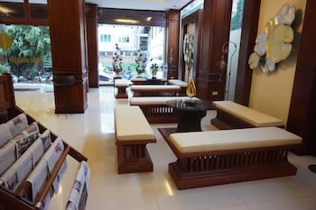 manorom classy hotel