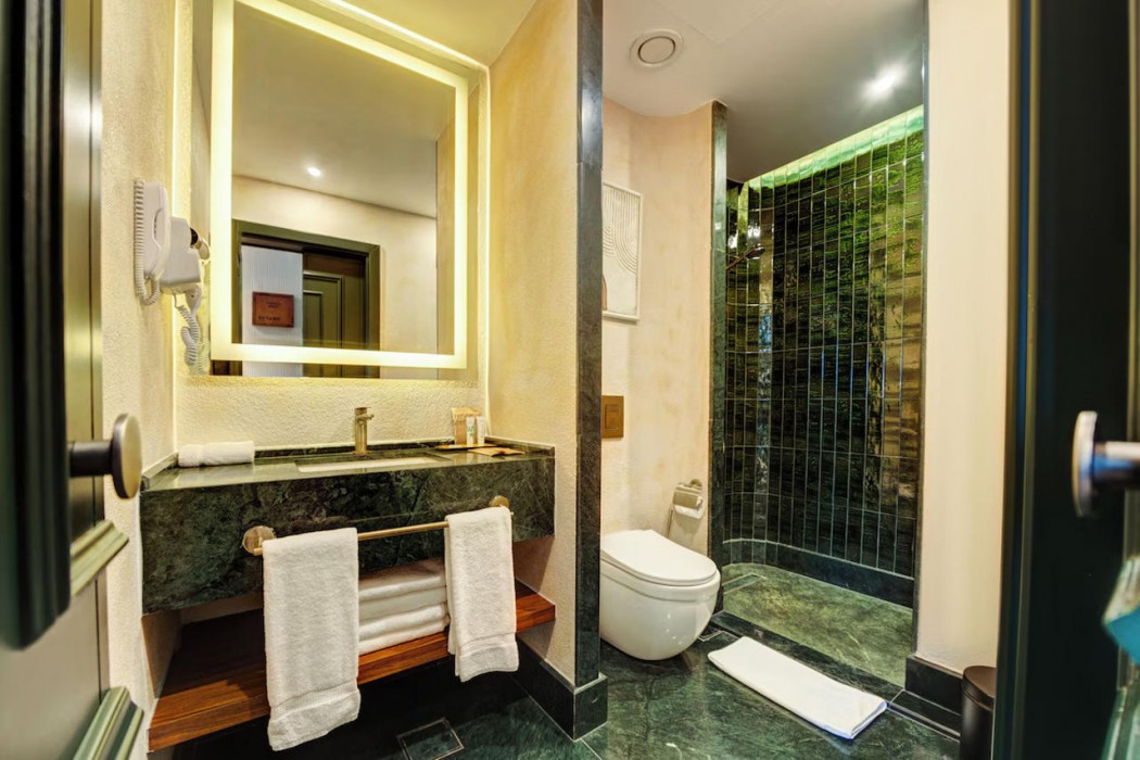 bratus hotel aqaba