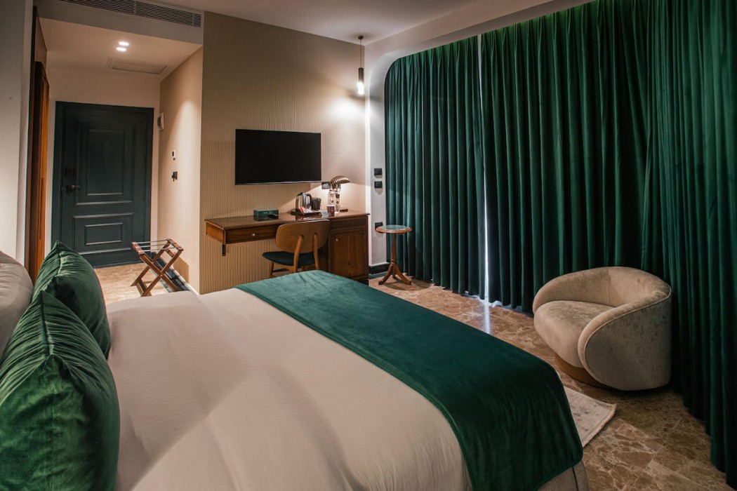 bratus hotel aqaba