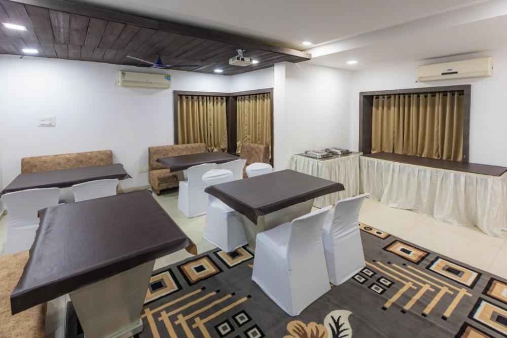 treebo shembekars inn