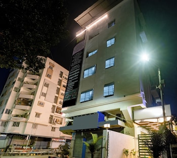 treebo shembekars inn