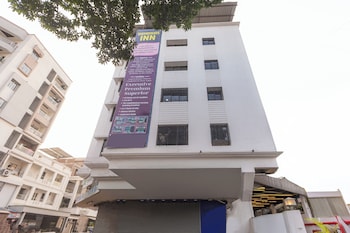 treebo shembekars inn