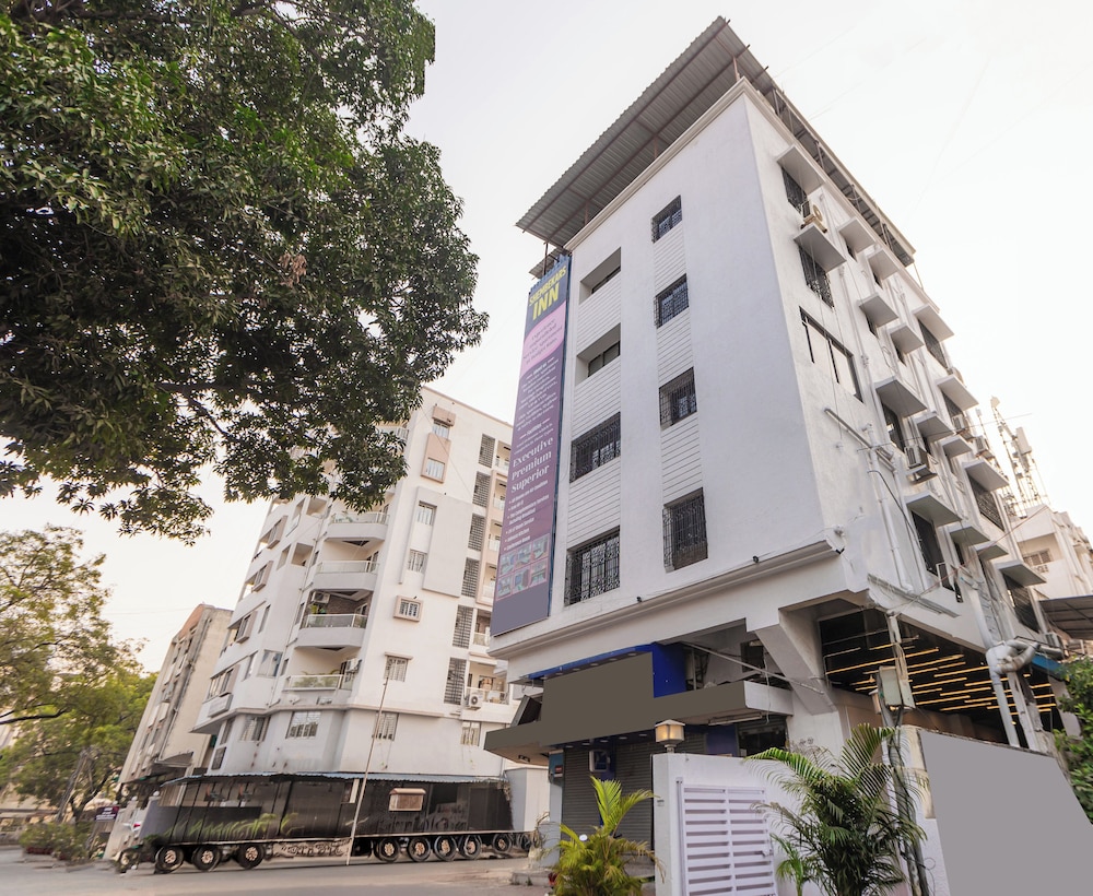 treebo shembekars inn