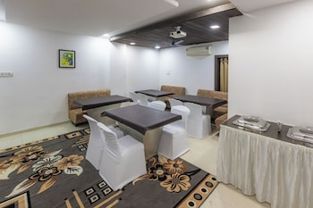 treebo shembekars inn