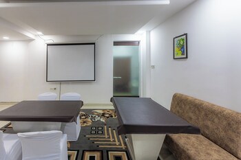 treebo shembekars inn