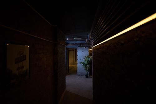 impossible motel