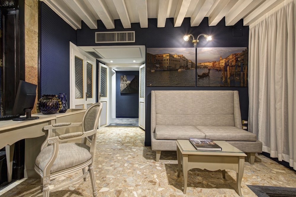gkk exclusive private suites venezia