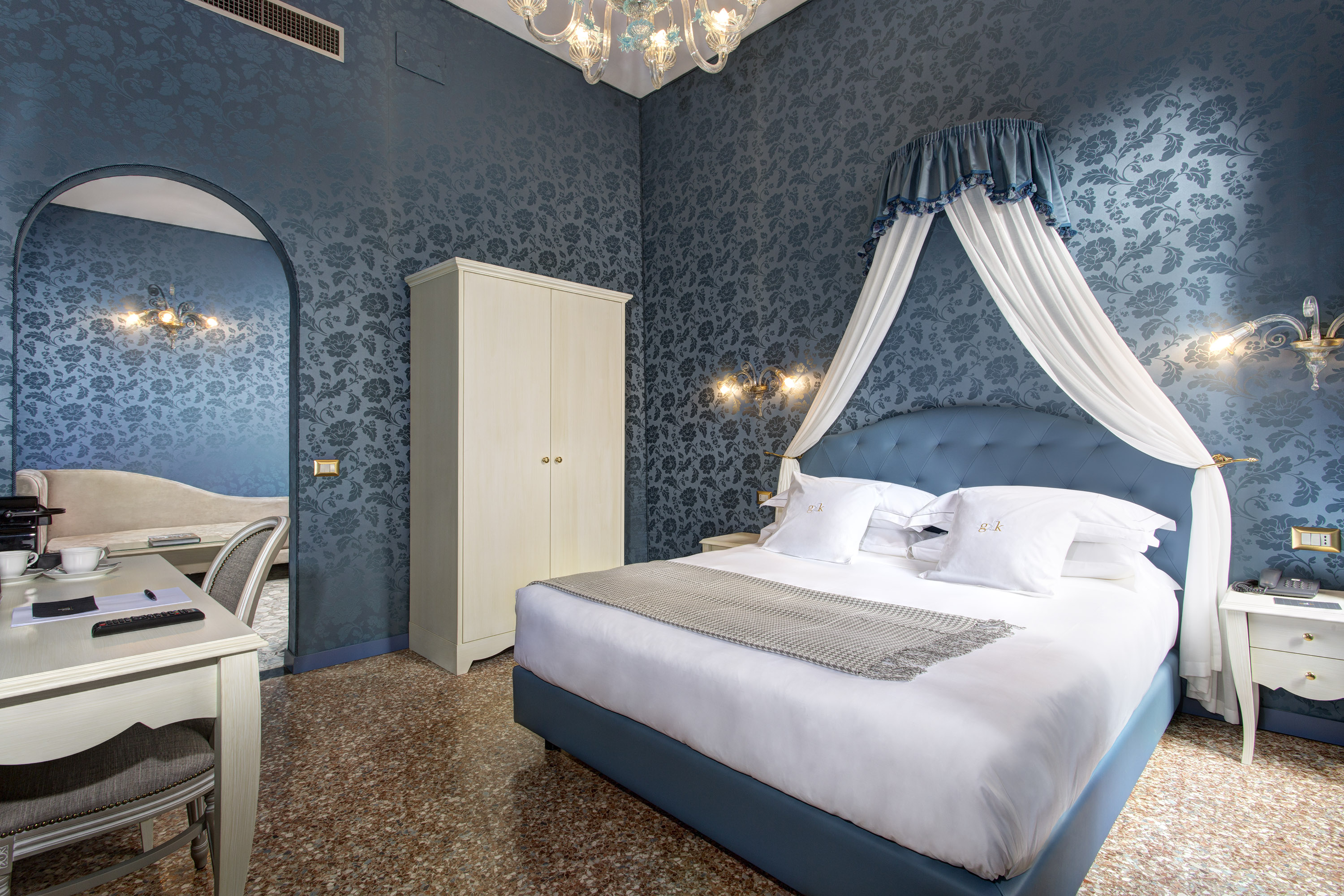 gkk exclusive private suites venezia