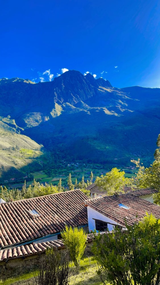 hotel highgarden ollantaytambo