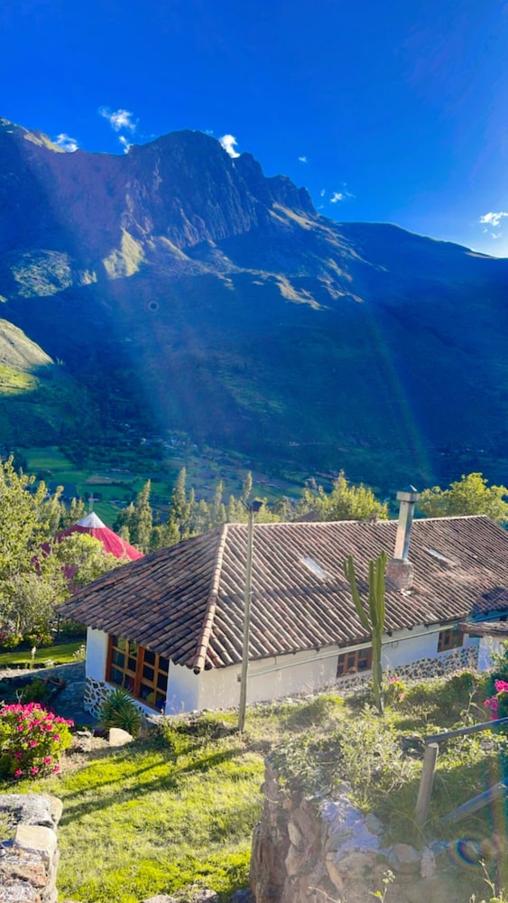 hotel highgarden ollantaytambo