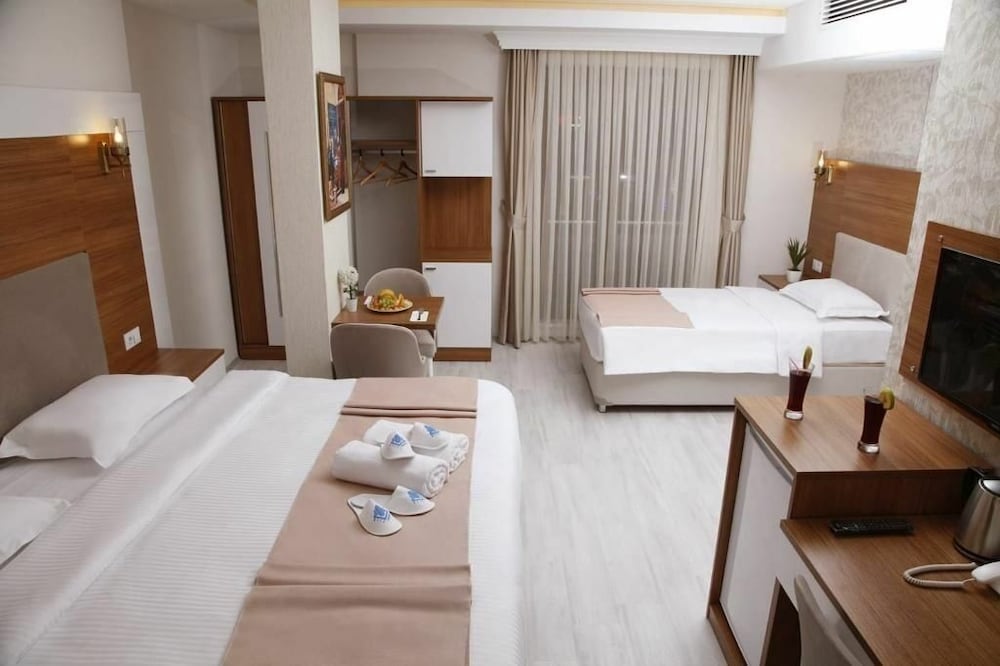 favorite otel