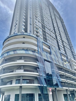 homesuite home at jesselton quay