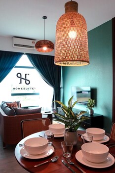 homesuite home at jesselton quay